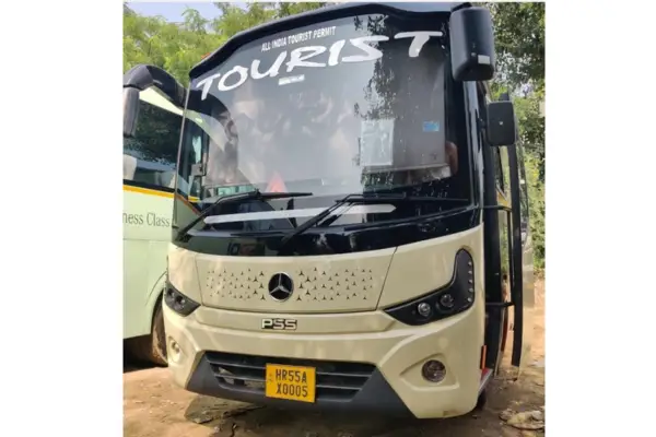 45 seater bus hire in Delhi