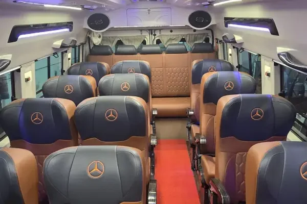 20 seater maharaja tempo traveller